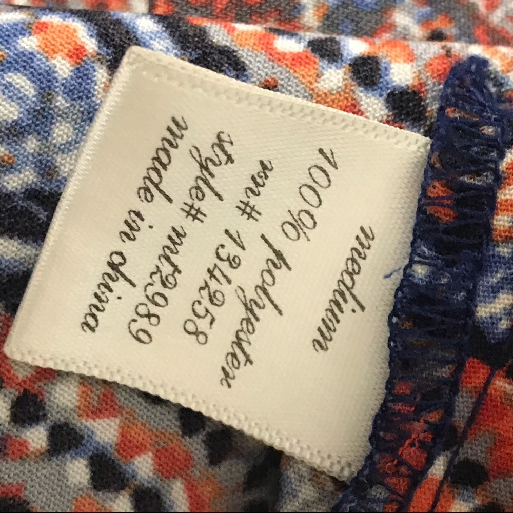 Cropped top in fun pattern - Picture 6 of 8
